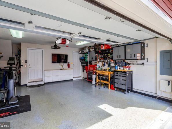 2004 Potomac Avenue, Alexandria VA 22301