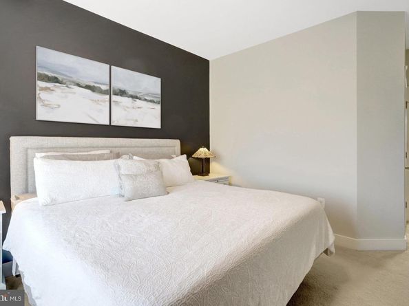 2004 Potomac Avenue, Alexandria VA 22301