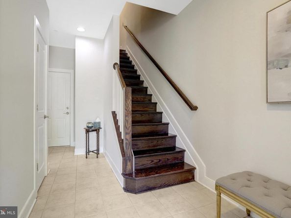 2004 Potomac Avenue, Alexandria VA 22301