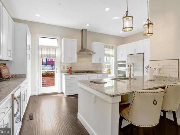 2004 Potomac Avenue, Alexandria VA 22301