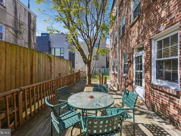 335-337R Poplar Street, Philadelphia PA 19123