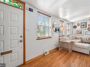 335-337R Poplar Street, Philadelphia PA 19123