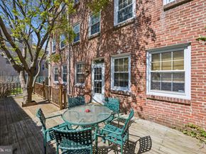 335-337R Poplar Street, Philadelphia PA 19123