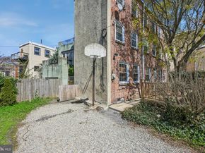 335-337R Poplar Street, Philadelphia PA 19123