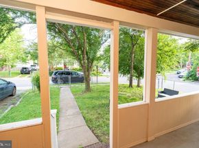 1037 16TH Street S, Arlington VA 22202