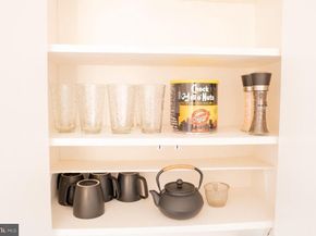1037 16TH Street S, Arlington VA 22202
