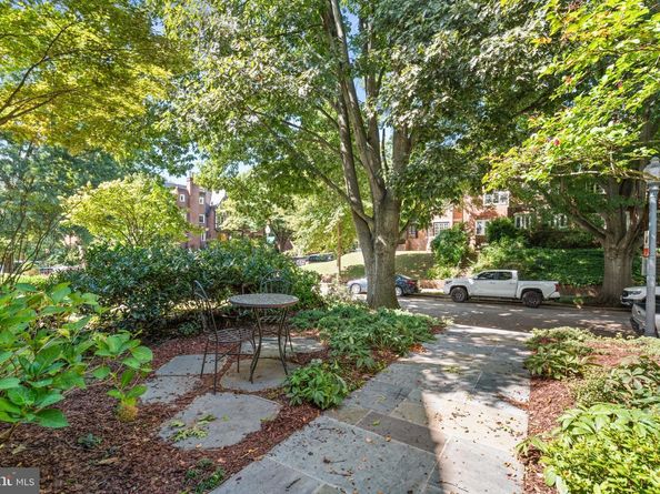 1609 44TH Street NW, Washington DC 20007