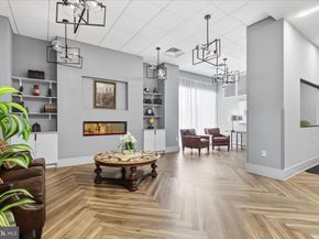 5300 Holmes Run Parkway 707, Alexandria VA 22304
