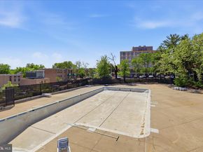 5300 Holmes Run Parkway 707, Alexandria VA 22304
