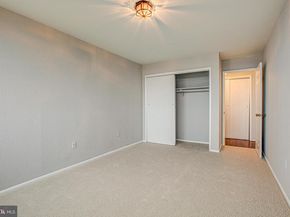 16 S Van Dorn Street 604, Alexandria VA 22304