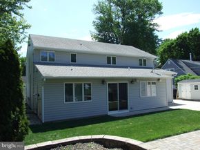 106 Juniper Drive, Levittown PA 19056