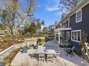 303 Salsbury Lane NW, Vienna VA 22180