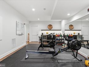 303 Salsbury Lane NW, Vienna VA 22180