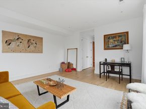 8100 Germantown Avenue B, Philadelphia PA 19118