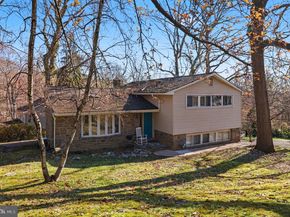 2338 Fairway Road, Huntingdon Valley PA 19006