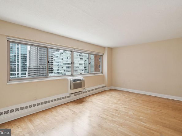 2101 Chestnut Street 722, Philadelphia PA 19103