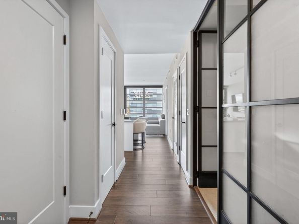 1300 4TH Street SE 205, Washington DC 20003