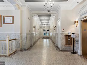 1811 Chestnut Street 103, Philadelphia PA 19103