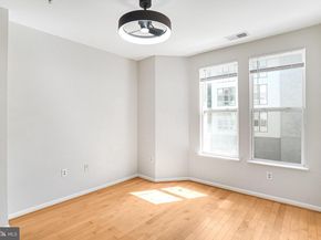 2655 Prosperity Avenue 201, Fairfax VA 22031