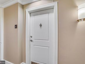 2655 Prosperity Avenue 201, Fairfax VA 22031