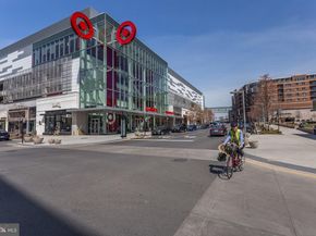 2655 Prosperity Avenue 201, Fairfax VA 22031