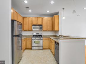 2655 Prosperity Avenue 201, Fairfax VA 22031