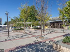 2655 Prosperity Avenue 201, Fairfax VA 22031