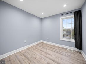 967 S Rolfe Street S 2, Arlington VA 22204