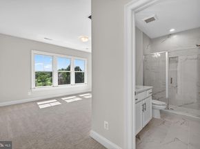 608 Roberts Drive NW, Vienna VA 22180