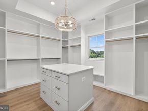608 Roberts Drive NW, Vienna VA 22180