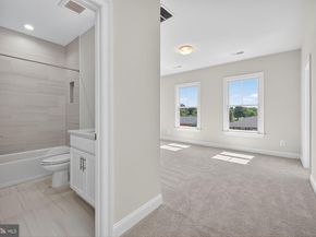 608 Roberts Drive NW, Vienna VA 22180