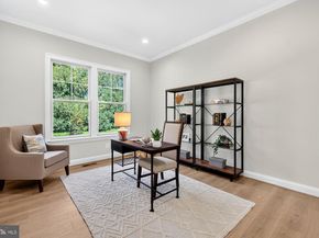 608 Roberts Drive NW, Vienna VA 22180