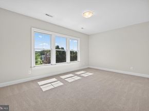 608 Roberts Drive NW, Vienna VA 22180