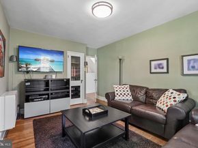 6 Overbrook Parkway, Wynnewood PA 19096