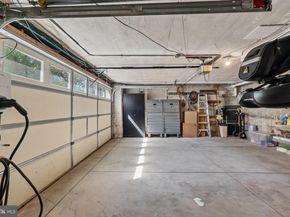 6 Overbrook Parkway, Wynnewood PA 19096