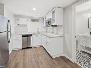 6368 Hillcrest Place, Alexandria VA 22312