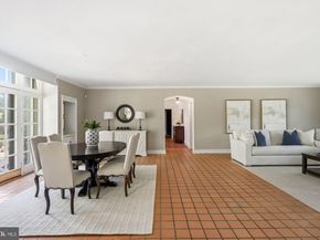 461 S Roberts Road, Bryn Mawr PA 19010