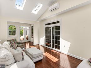 8901 Hargrove Court, Fairfax VA 22031