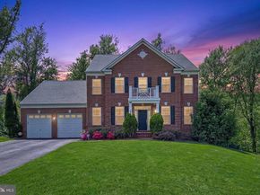 8901 Hargrove Court, Fairfax VA 22031