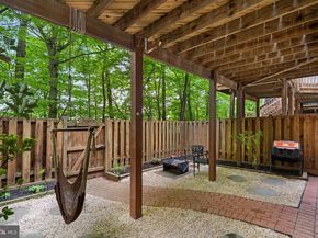 20695 Riptide Square, Sterling VA 20165