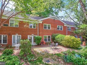1011 Beverley Drive 11710, Alexandria VA 22302