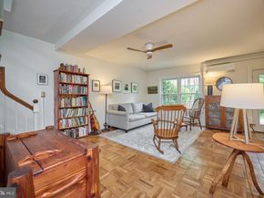1011 Beverley Drive 11710, Alexandria VA 22302