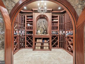 1204 Daviswood Drive, Mclean VA 22102
