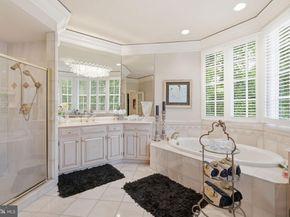 1204 Daviswood Drive, Mclean VA 22102