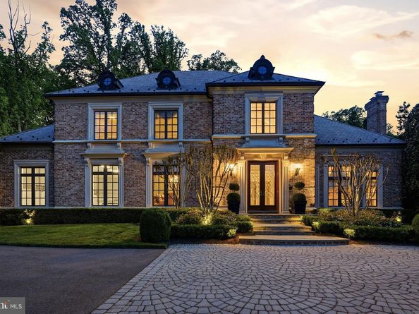 1204 Daviswood Drive, Mclean VA 22102