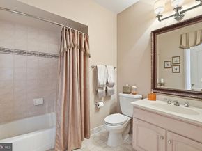 1204 Daviswood Drive, Mclean VA 22102