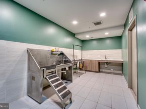 635 Slaters Lane 306, Alexandria VA 22314