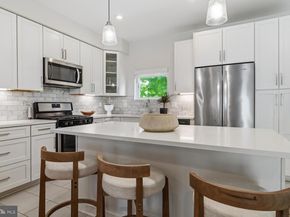7006 Pipers Glen Way, Philadelphia PA 19119