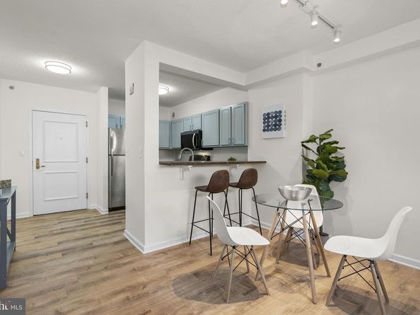 7111 Woodmont Avenue 108, Bethesda MD 20815