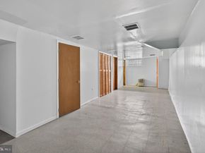 800 Unruh Avenue, Philadelphia PA 19111